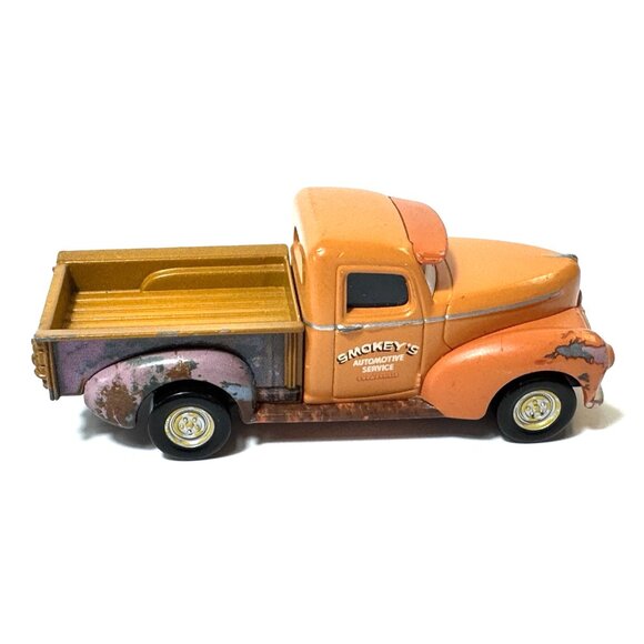 2016 Disney Pixar Cars 3 Smokey Pickup Truck Brown Toy Orange Car Vehicle - Picture 5 of 10
